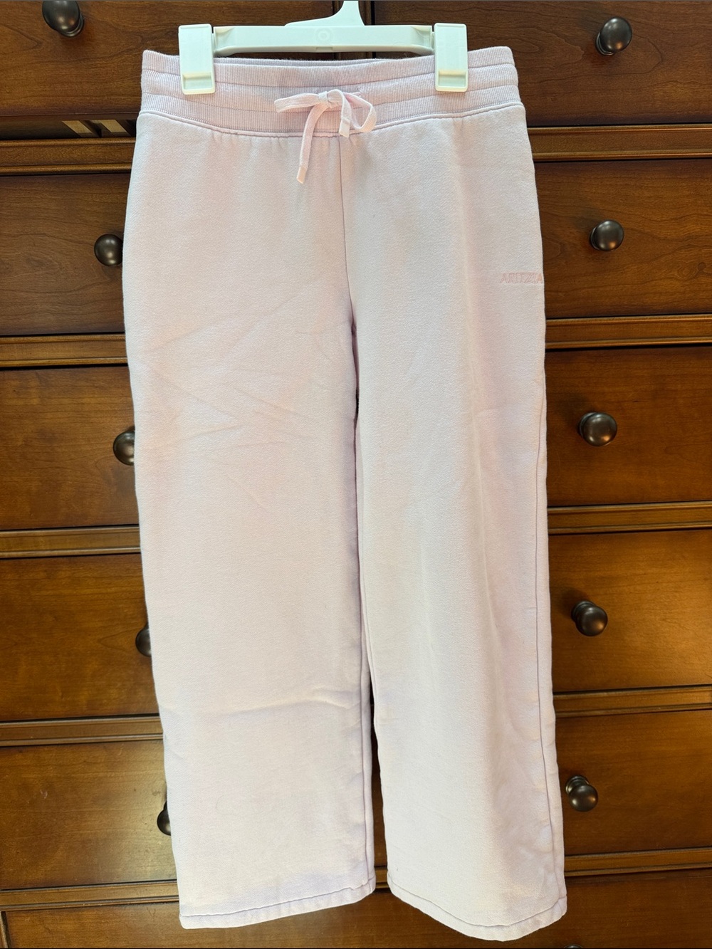 Aritzia Pale Pink Sweatfleece Joggers